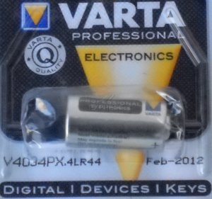 T�l�commande :  6V(4LR44)