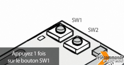 A l'int�rieur du r�cepteur, appuyez sur le bouton comportant la mention SW1